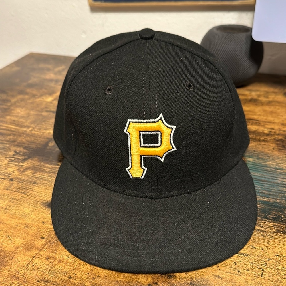 Pittsburgh Pirates New Era Fitted Hat sz 7 1/2 MLB